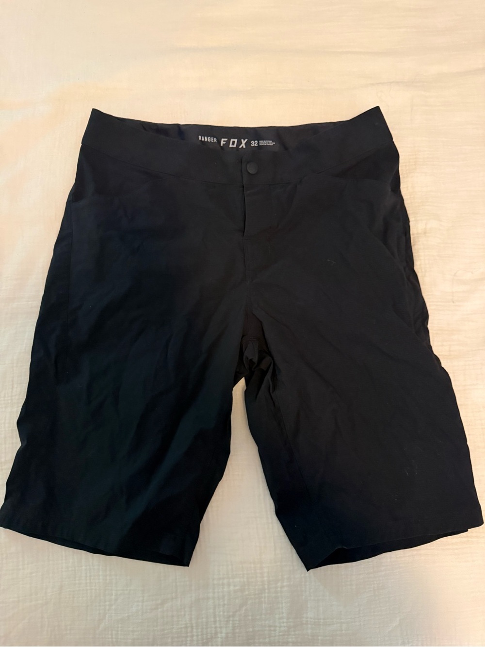 Fox Menโs Black Ranger Active Shorts